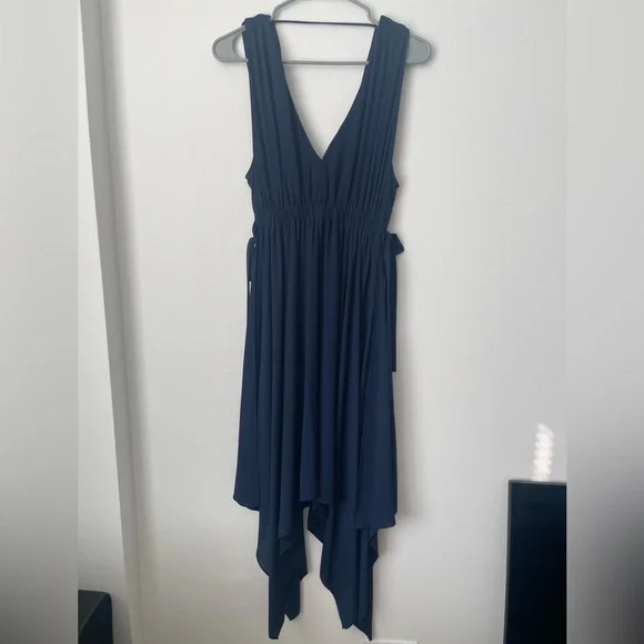 NWOT!! BCBGMAXAZRIA Navy Handkerchief Hem Dress – Size S - Picture 3 of 5